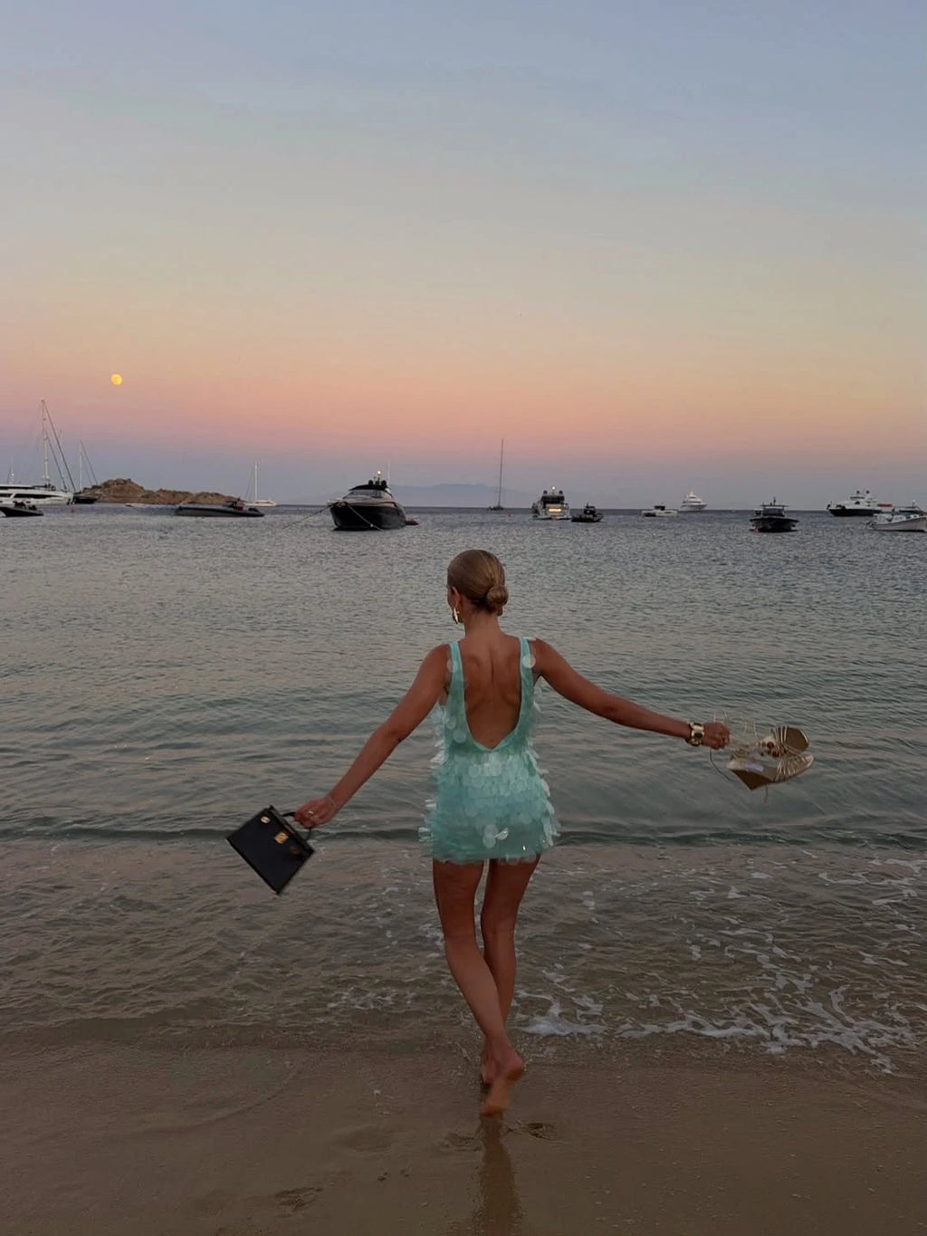 Women's Sexy Sequin Backless Short Dress High Waist Sleeveless Bodycon Mini Dresses 2026 Beach Vacation Party Club Outfits