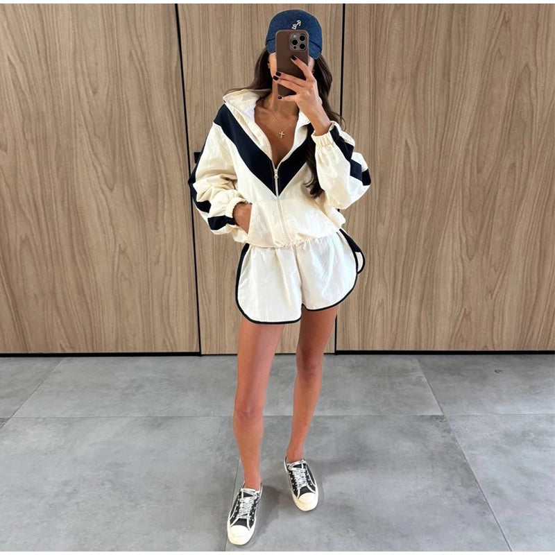 Fashion Color Block 2 Piece Tracksuit Women's Stand Collar Zip Lightweight Jacket Loose Mini Shorts 2026 New Lady Casual Outfit