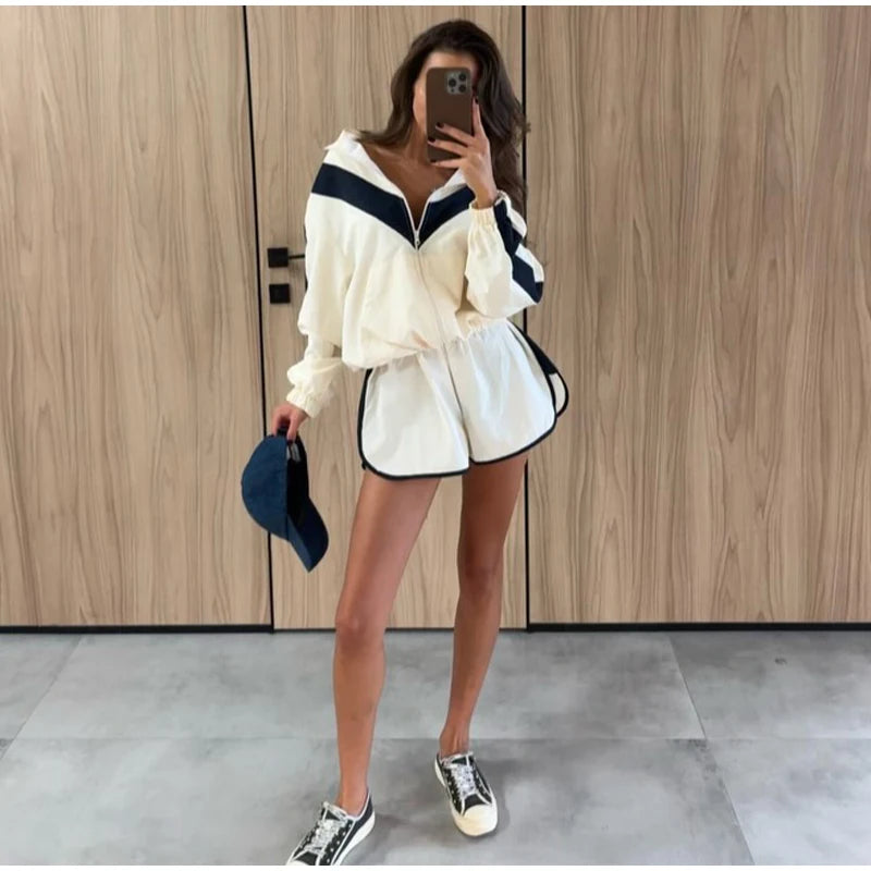 Fashion Color Block 2 Piece Tracksuit Women's Stand Collar Zip Lightweight Jacket Loose Mini Shorts 2026 New Lady Casual Outfit